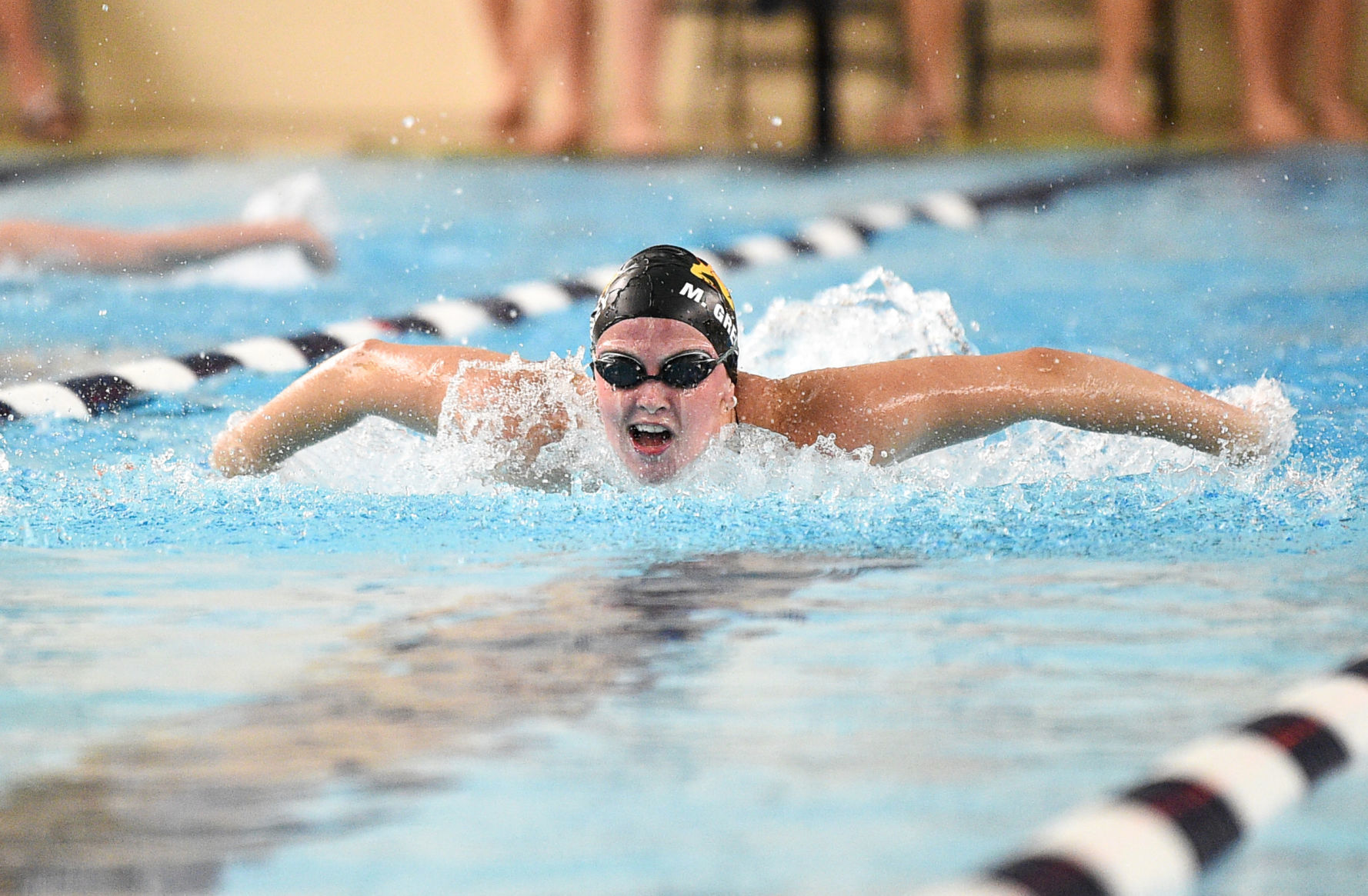100819-qct-spt-bett-pv-swimming-027a.JPG